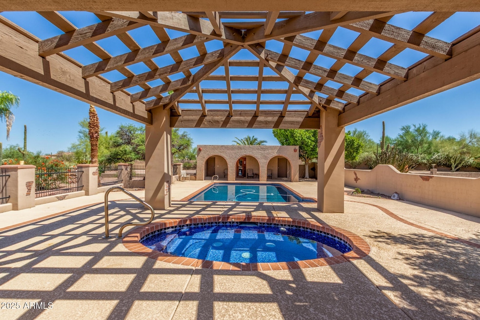 8043 E. Laurel St. Mesa, AZ. 85207