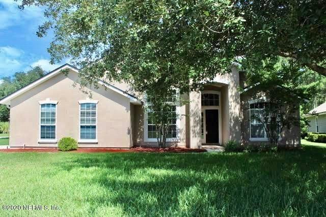 2079 Trailing Pines Way Front view