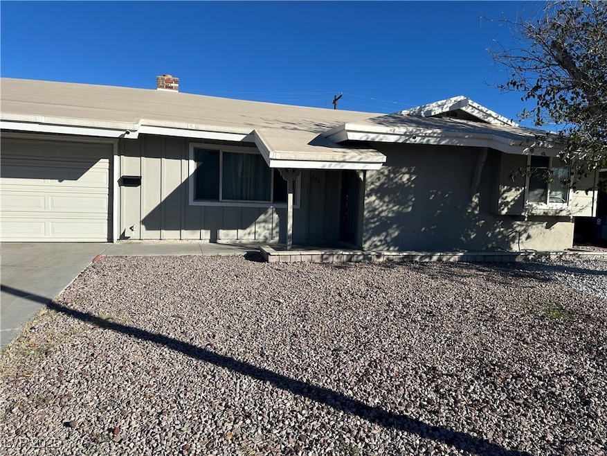 704 McDermit St, Las Vegas, NV 89107 - photo 1