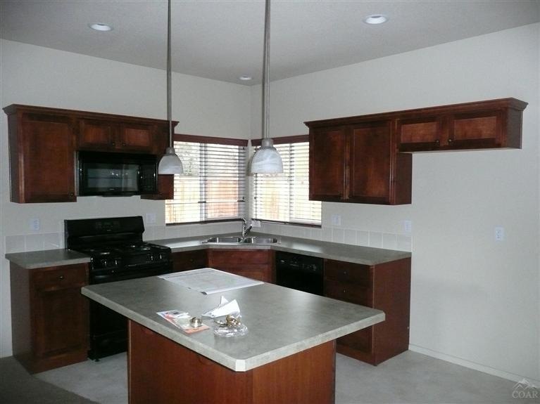 20628 White Dove Ln, Bend, OR 97702 - photo 1