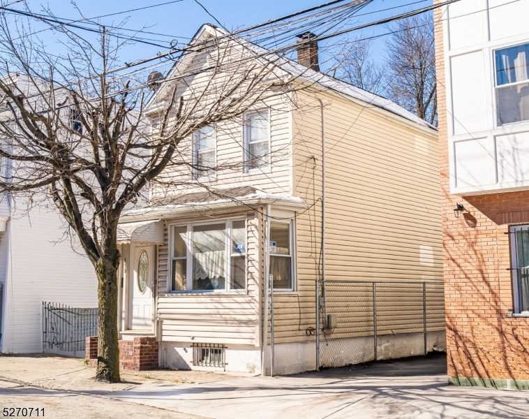 579 S 18th St, Newark, NJ 07103 - photo 1