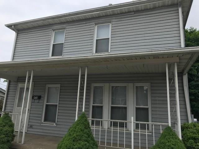 LARGE COVERED FRONT PORCH