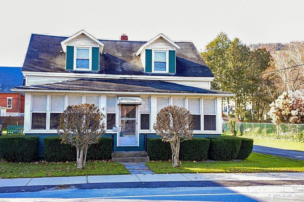 553 Main St, West Rutland, VT 05777 - photo 1