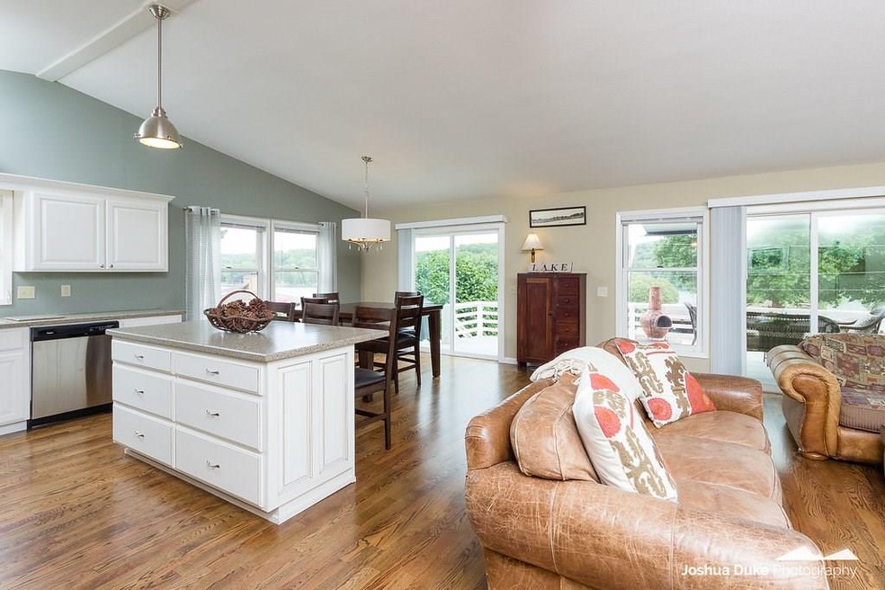 72 Mayfair Dr, Bella Vista, AR 72715 - photo 1