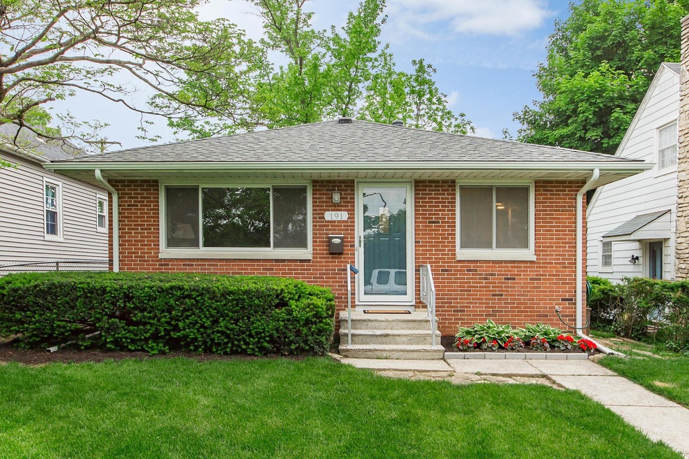 Welcome to 191 Girard!