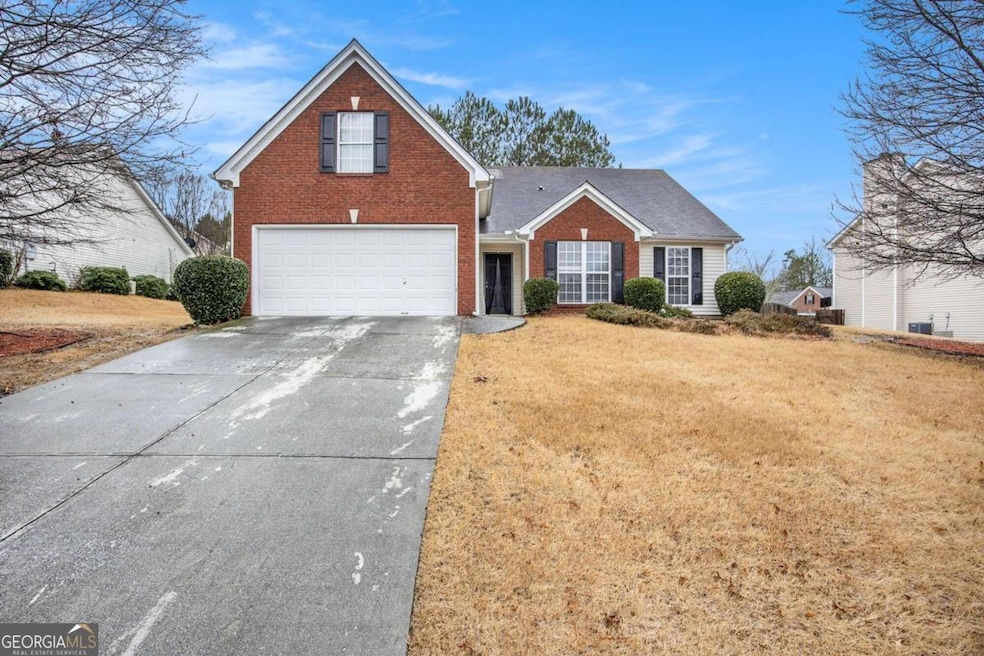 1421 Log Cabin Ln, Lawrenceville, GA 30045 - photo 1