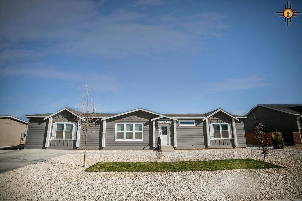 4212 Balsa St, Carlsbad, NM 88220 - photo 1