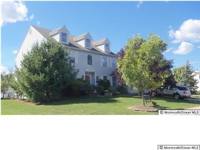 20 E Shenendoah Rd, Howell, NJ 07731 - photo 1