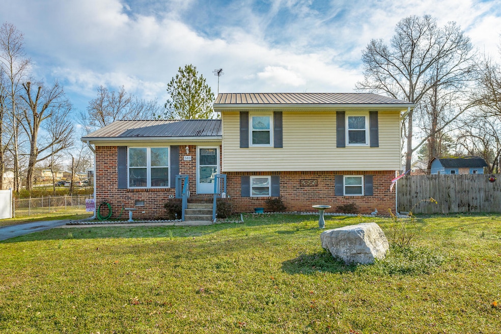 583 Pinewood Circle HD-6