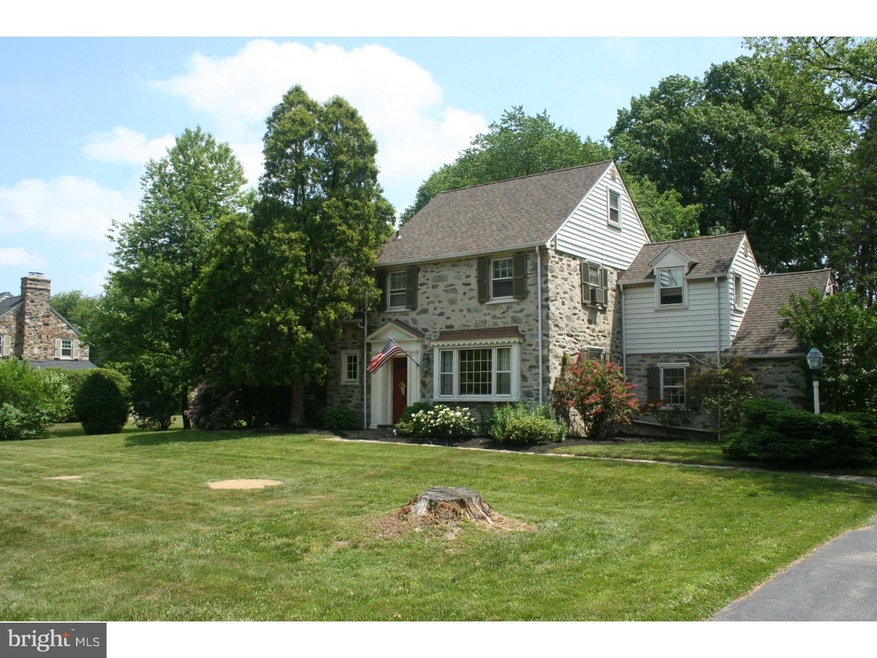 221 N Sproul Rd, Broomall, PA 19008 - photo 1