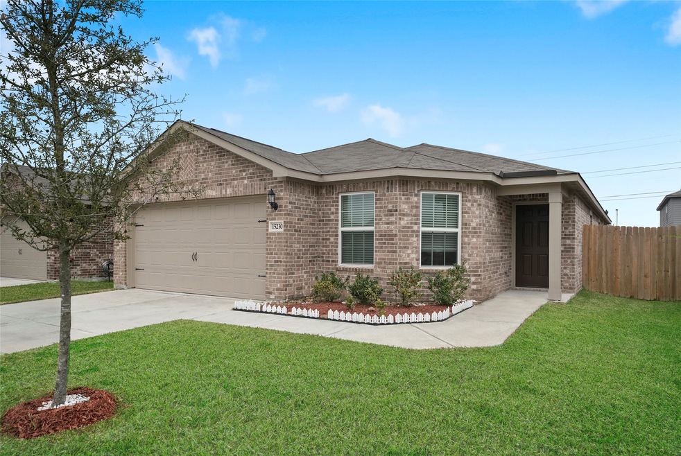 15230 Central Lakes Dr, Humble, TX 77396 - photo 1
