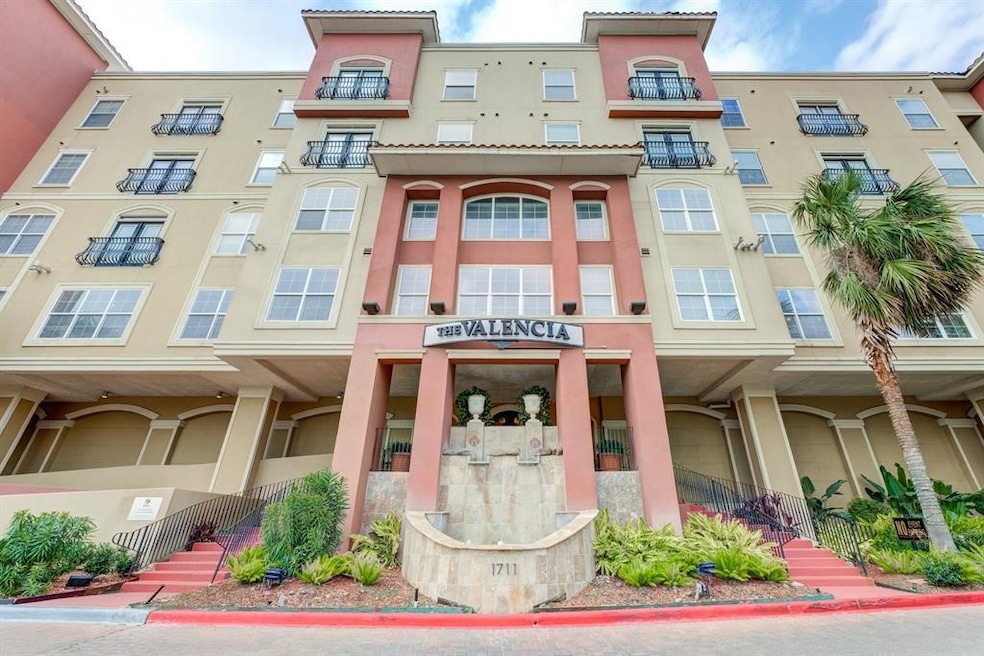 The Valencia unit 110, Houston, TX 77054 - photo 1
