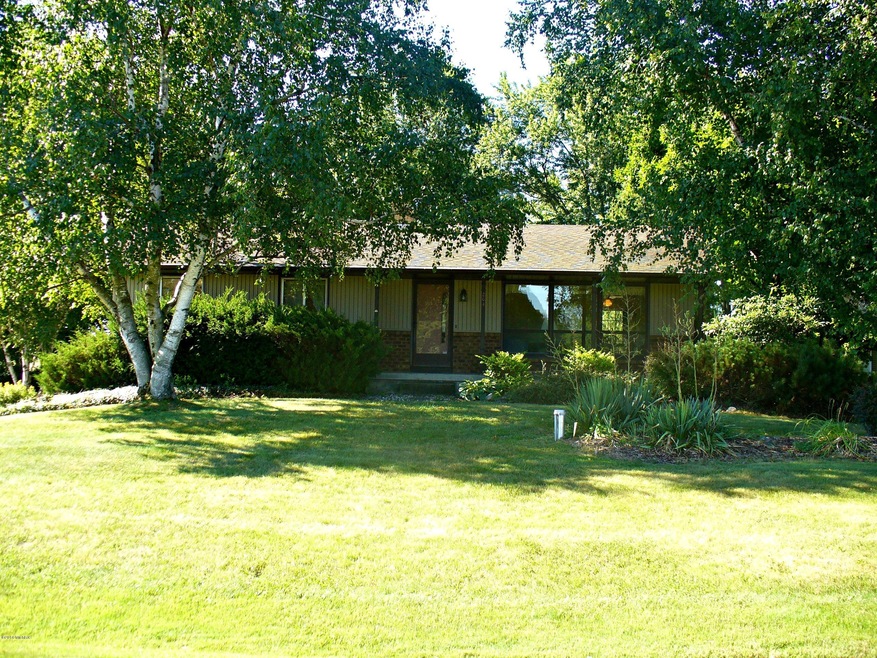 P1050009E