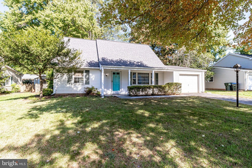 13022 Memory Ln, Fairfax, VA 22033 - photo 1
