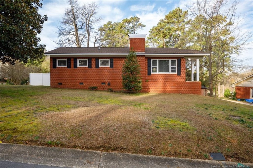 428 Mcrae Dr, Fayetteville, NC 28305 - photo 1