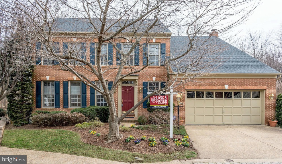 2065 Madrillon Rd, Vienna, VA 22182 - photo 1