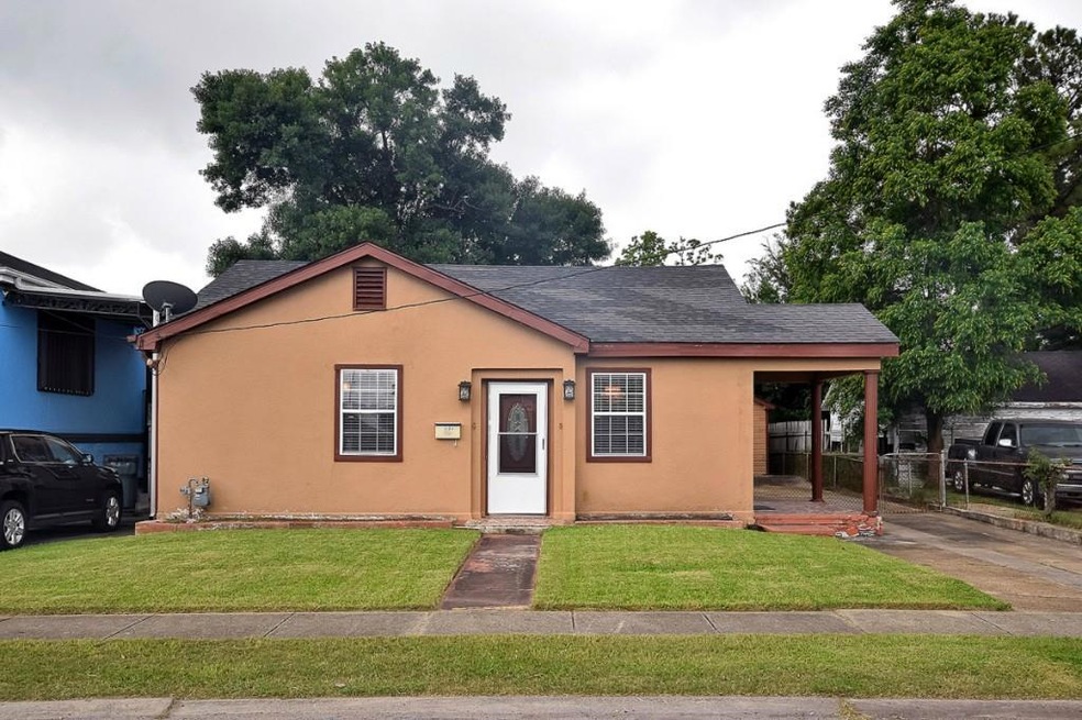 Exterior Front