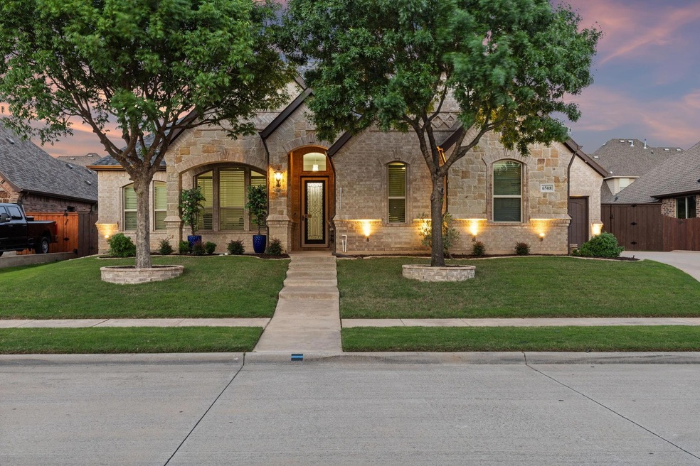 6508 Stone Creek Dr, North Richland Hills, TX 76182 - photo 1