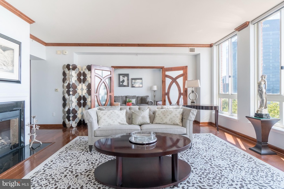 717 President St, Baltimore, MD 21202 - photo 1