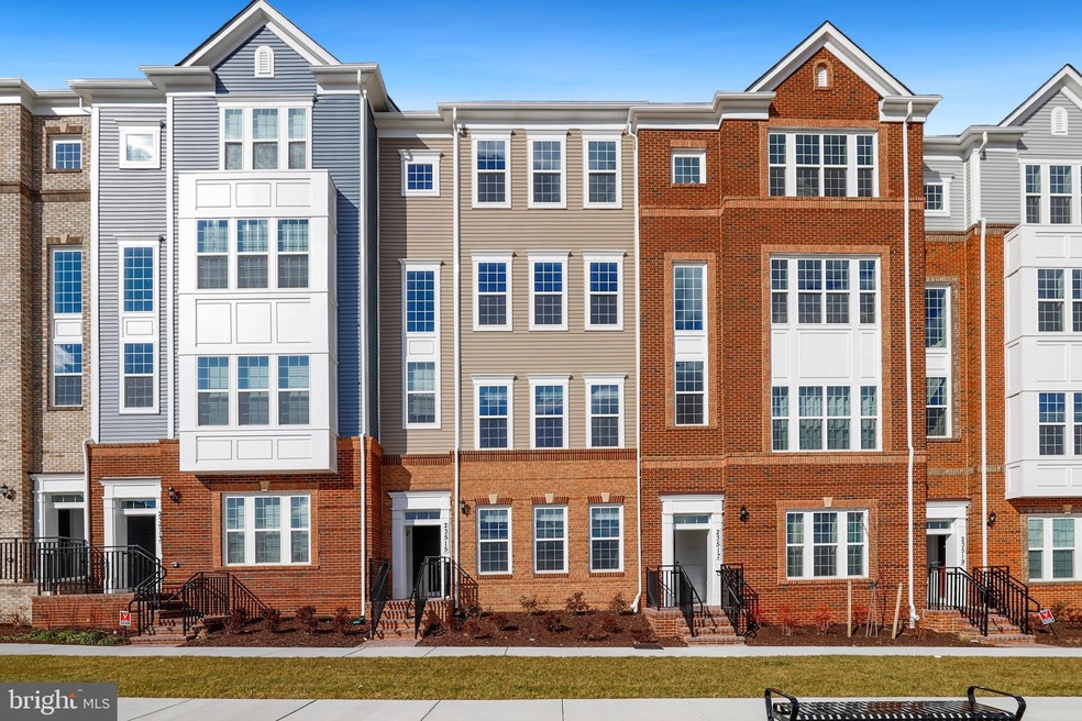 23515 Public House Rd unit 1-A, Clarksburg, MD 20871 - photo 1