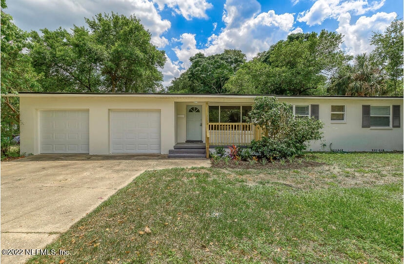 8370 Bordeau Ave N, Jacksonville, FL 32211 - photo 1