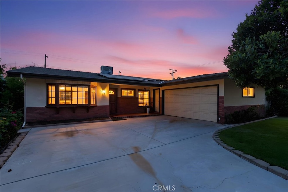 For Sale $959,000 • Co-Listing Agent