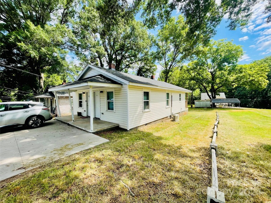 511,513,515,517 S Elm St, Statesville, NC 28677 - photo 1