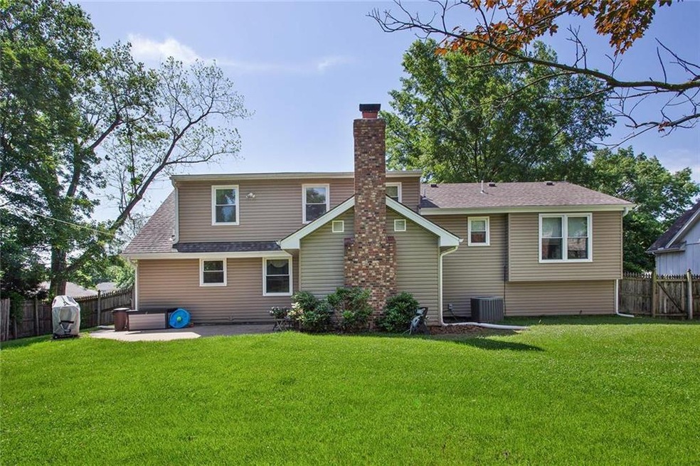 5106 Ballentine St, Shawnee, KS 66203 - photo 1