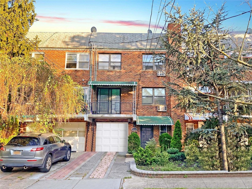 84-30 55th Rd, Elmhurst, NY 11373 - photo 1