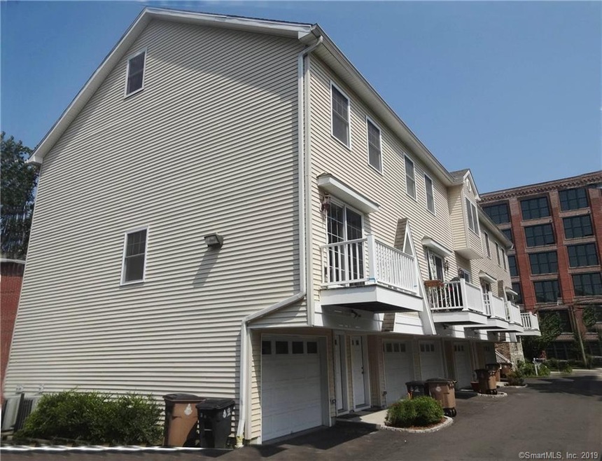 185 Henry St unit F, Stamford, CT 06902 - photo 1