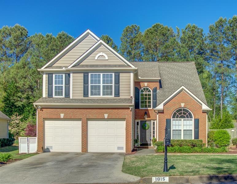 1015 Crabapple Lake Cir, Roswell, GA 30076 - photo 1