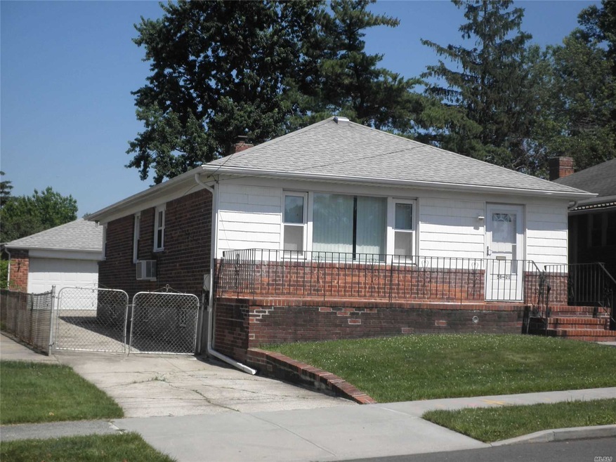 5821 260th St, Little Neck, NY 11362 - photo 1