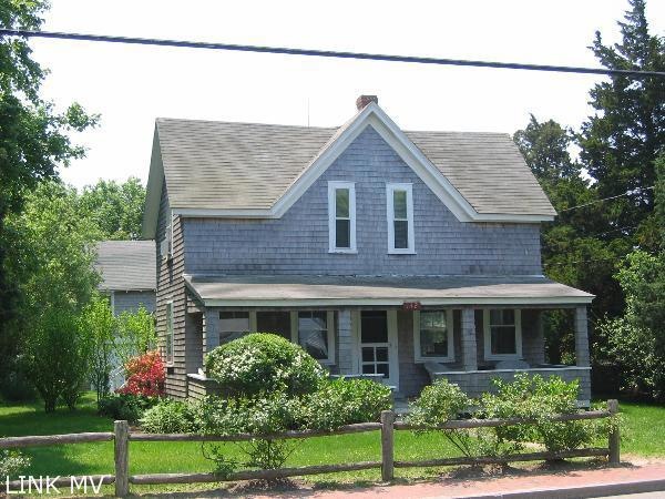 Entering Edgartown