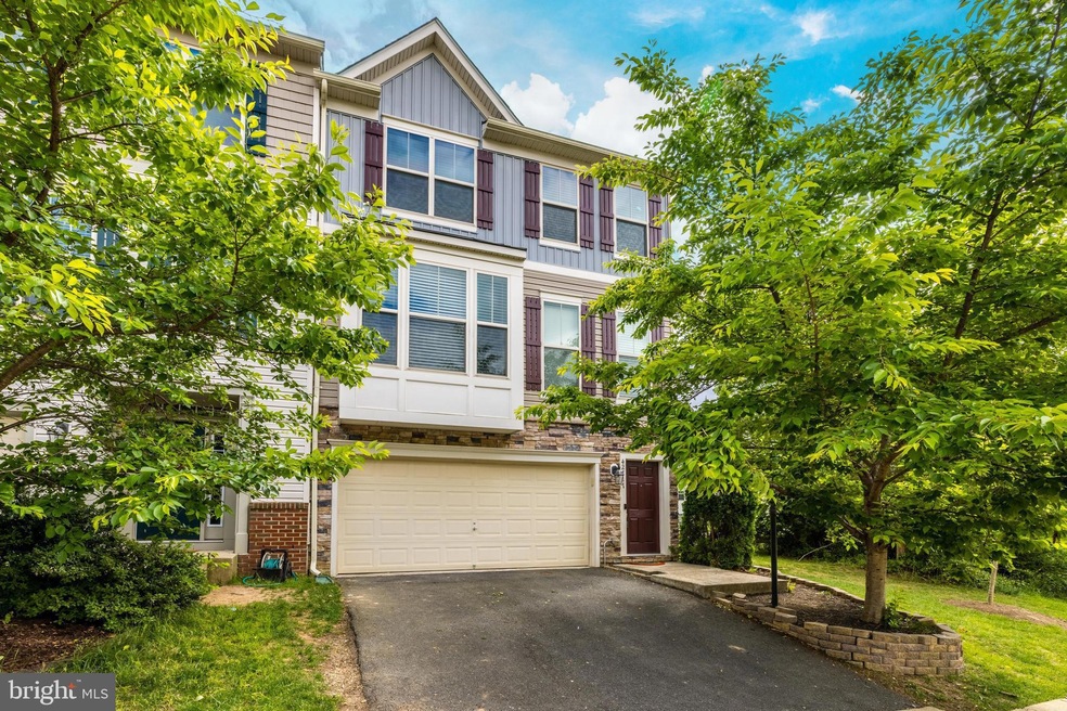 42717 Ogilvie Square, Ashburn, VA 20148 - photo 1