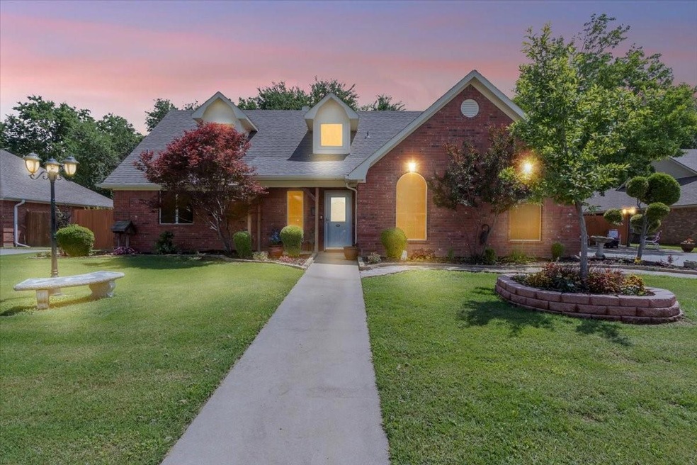 105 Franklin Ct, Pottsboro, TX 75076 - photo 1