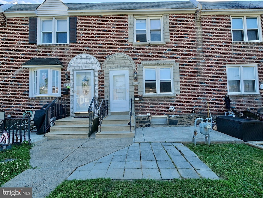 1028 Brookwood Ln, Glenolden, PA 19036 - photo 1