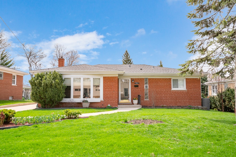 502 W 3rd St, Elmhurst, IL 60126 - photo 1