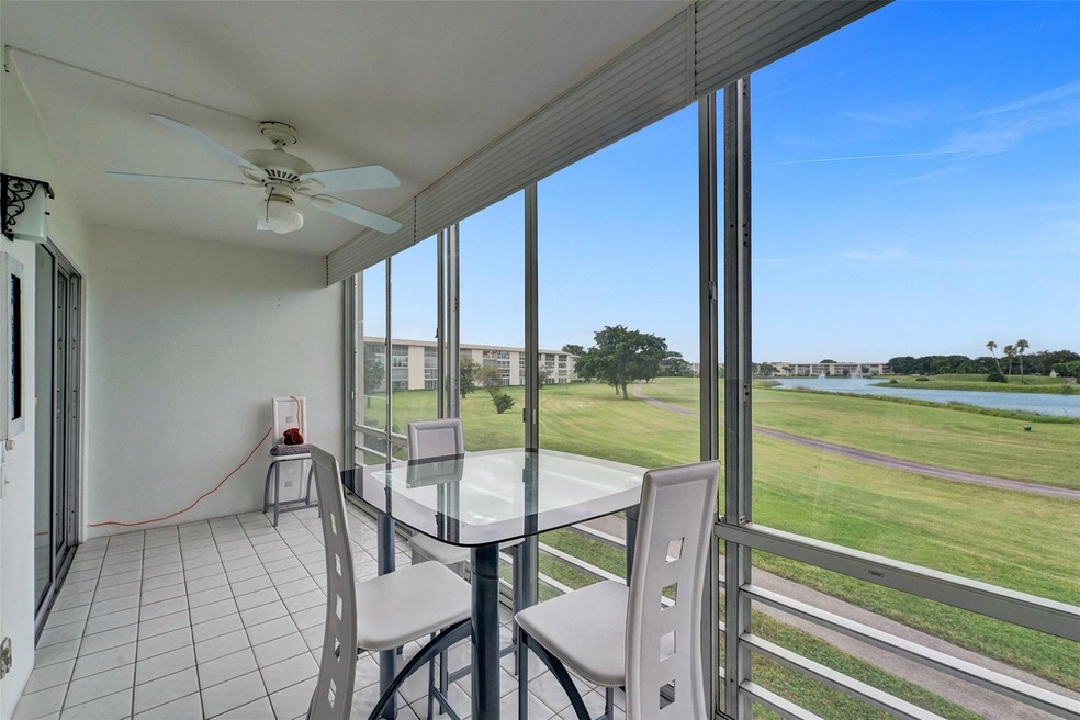 2801 Victoria Way unit K2, Coconut Creek, FL 33066 - photo 1