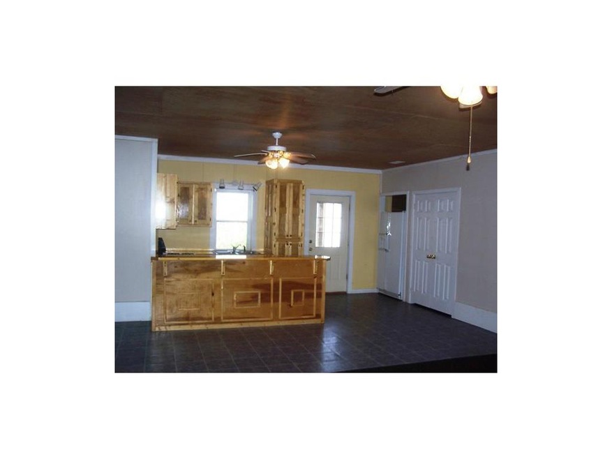 87 Rattlebox Dr unit BSMT, Cleveland, GA 30528 - photo 1