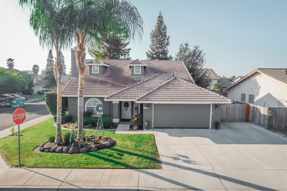 2727 Ian Ct, Oakdale, CA 95361 - photo 1