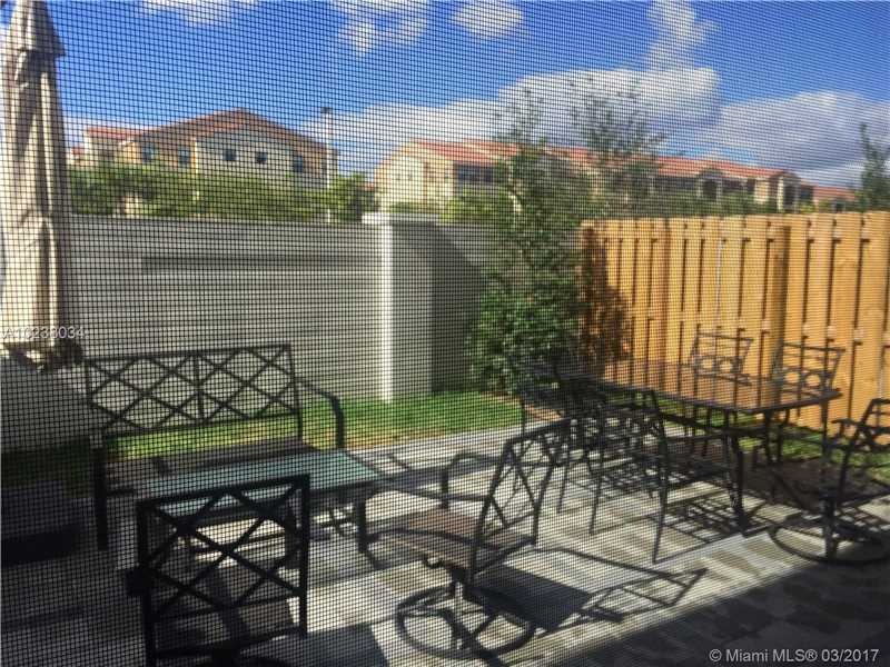 7146 NW 103rd Path, Doral, FL 33178 - photo 1