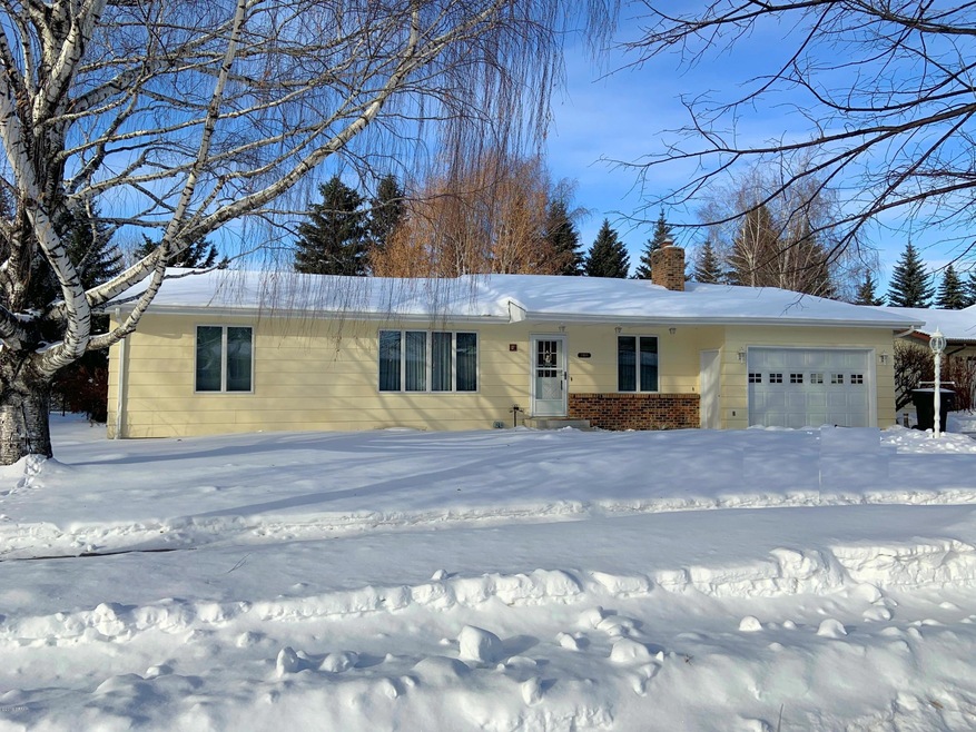 2414 W Fallcreek Ct, Grand Forks, ND 58201 - photo 1