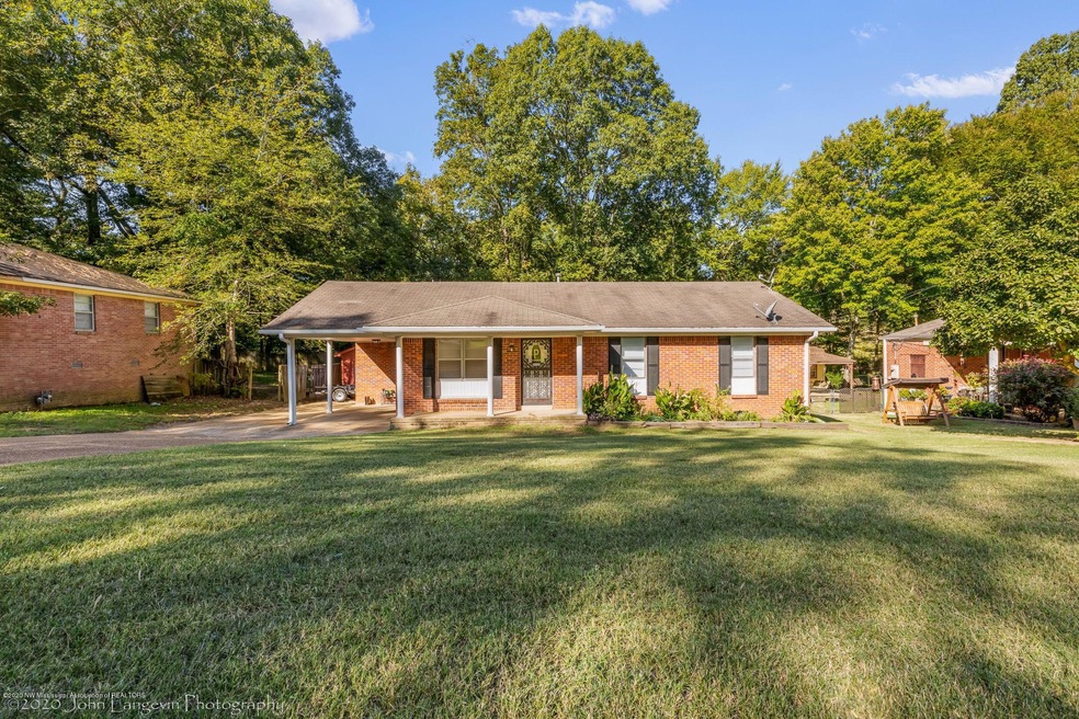 2641 Williamsburg Lane-Exterior-1