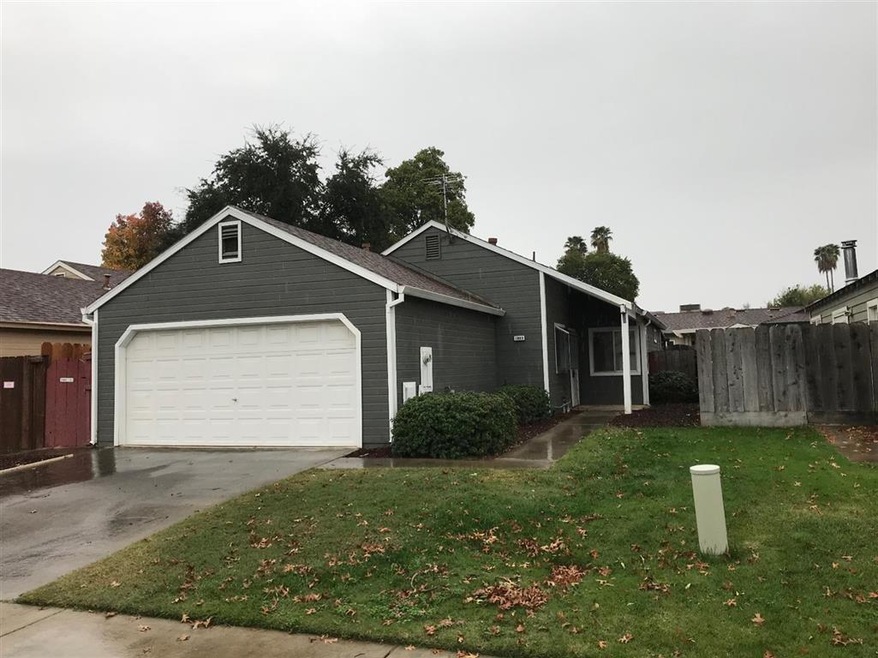 1693 Winston Cir, Oakdale, CA 95361 - photo 1