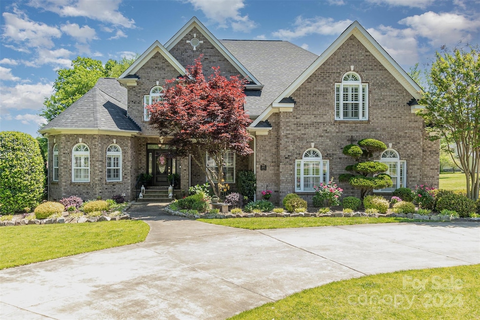 4413 Coddle Creek Dr, Concord, NC 28027 - photo 1