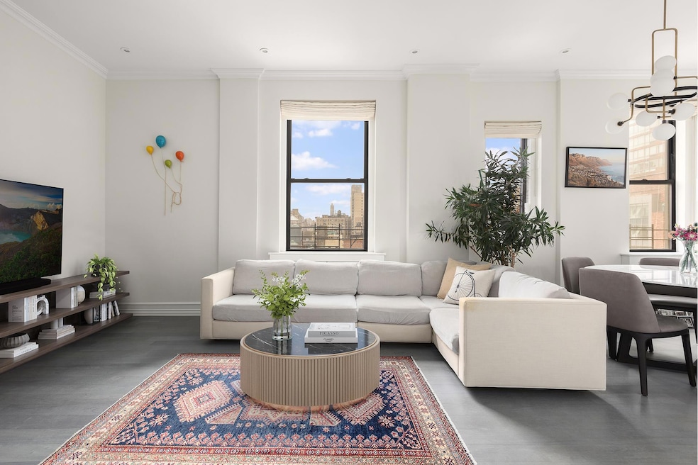 For Sale $2,500,000 • Co-Listing Agent