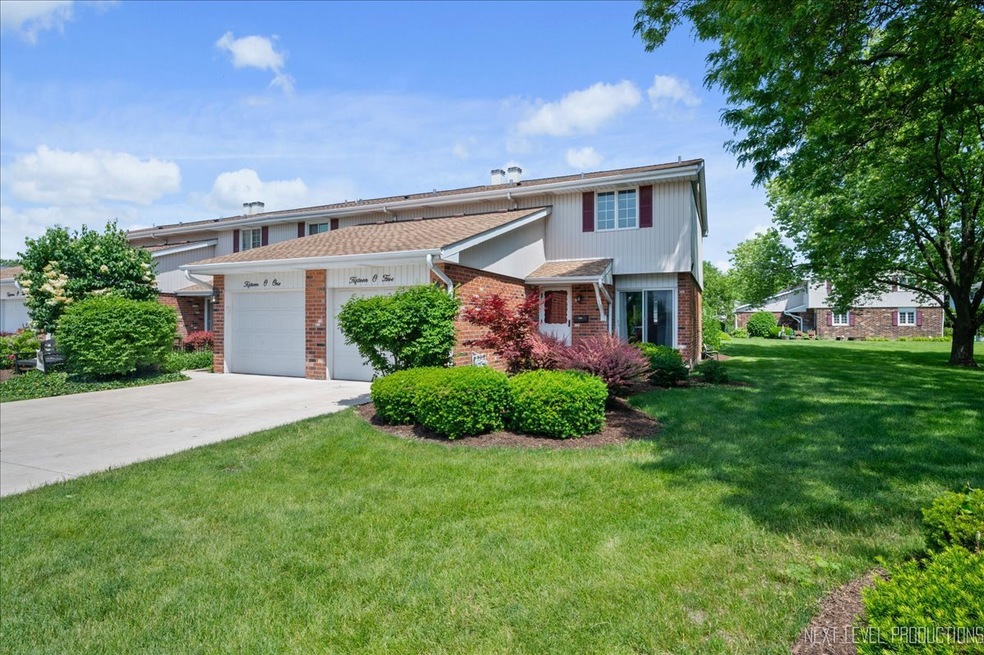1505 Coloma Ct N, Wheaton, IL 60189 - photo 1