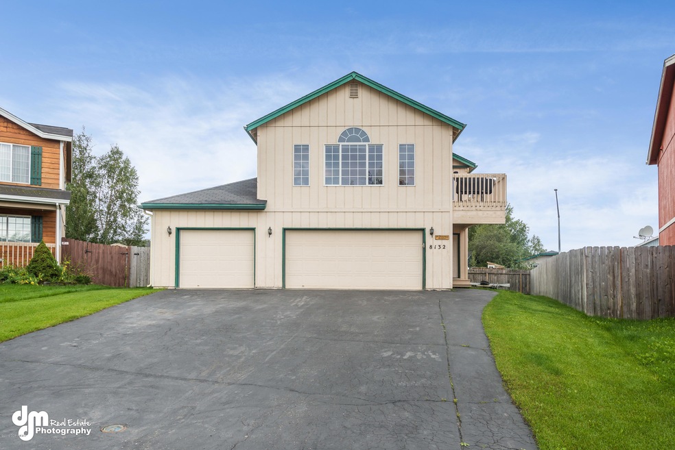 Exterior_7192-FULL