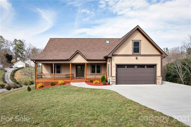 123 S Willow Brook Dr, Asheville, NC 28806 - photo 1