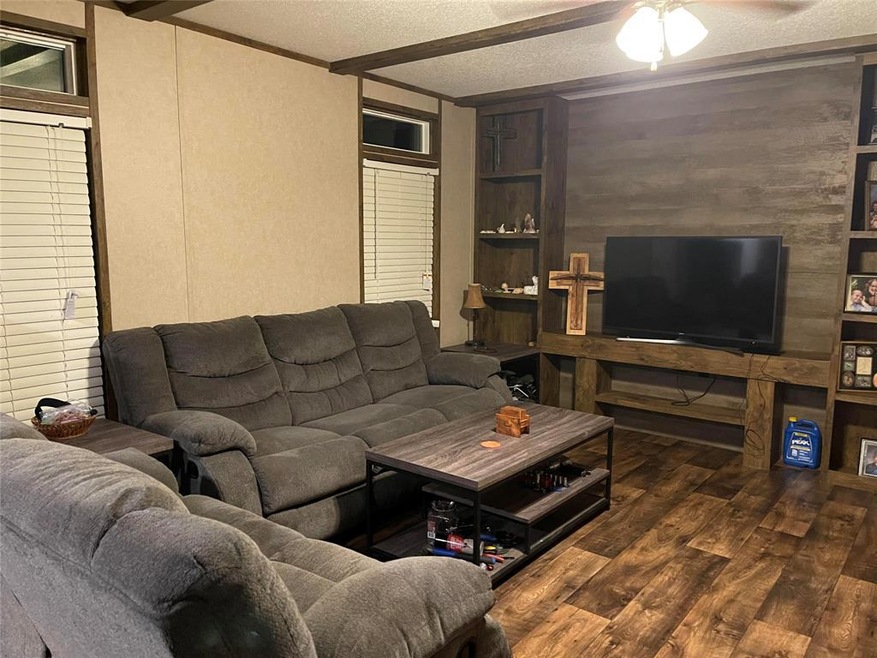 731 New Highland Rd, Springtown, TX 76082 - photo 1